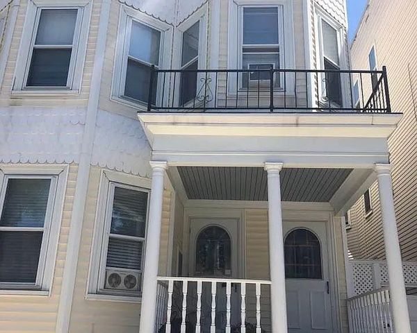 84 P St. 3, Boston, MA 02127