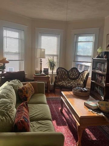 84 P St. 3, Boston, MA 02127