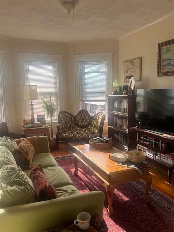 84 P St. 3, Boston, MA 02127