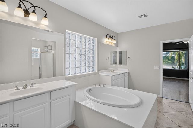 8606 Kennedy Heights Court, Las Vegas, NV 89131