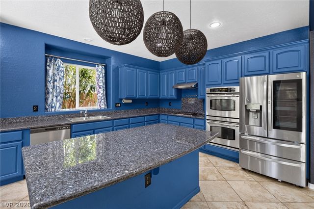 8606 Kennedy Heights Court, Las Vegas, NV 89131