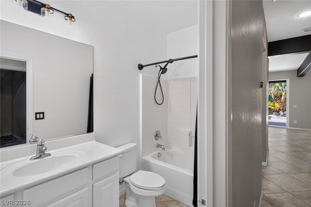 8606 Kennedy Heights Court, Las Vegas, NV 89131