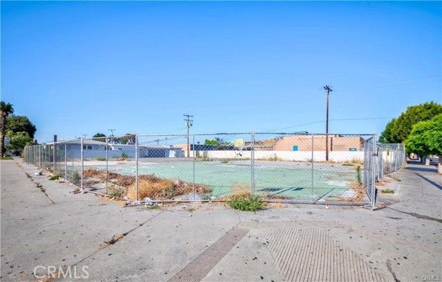 2416 E Alondra, Compton, CA 90221