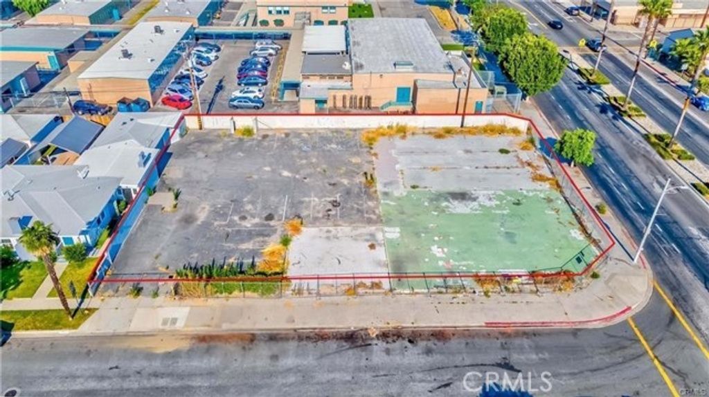 2416 E Alondra, Compton, CA 90221