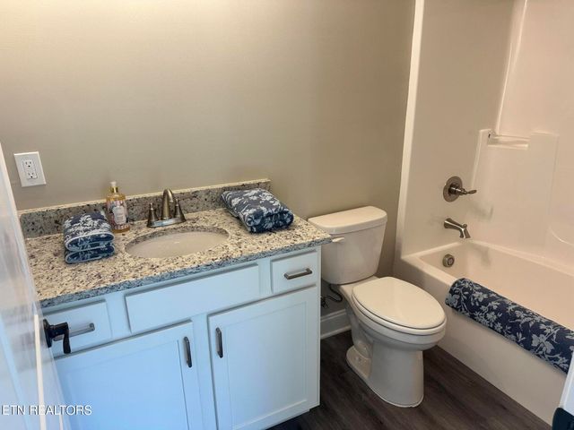 481 Broome Rd 203, Knoxville, TN 37909