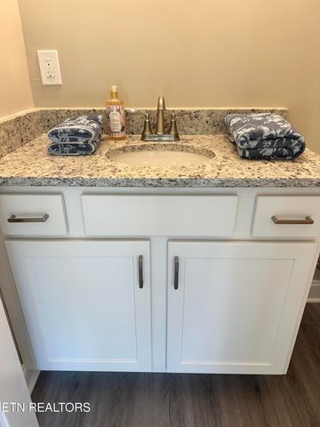 481 Broome Rd 203, Knoxville, TN 37909