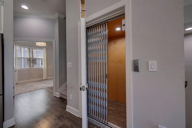 6064 MOORINGS DRIVE S, St Petersburg, FL 33712