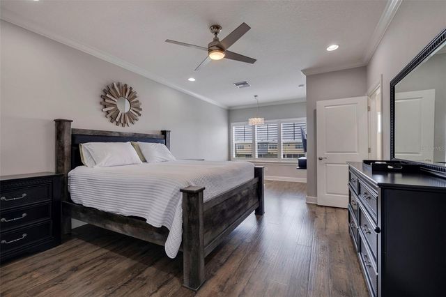 6064 MOORINGS DRIVE S, St Petersburg, FL 33712