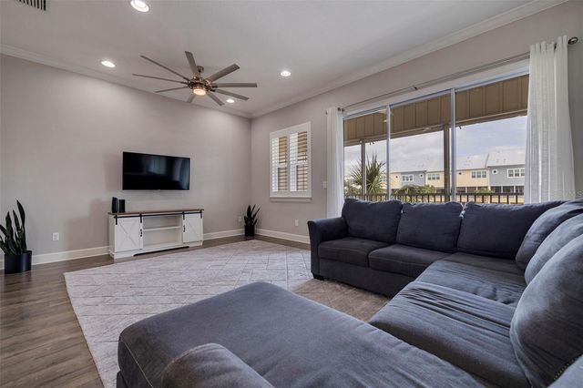 6064 MOORINGS DRIVE S, St Petersburg, FL 33712