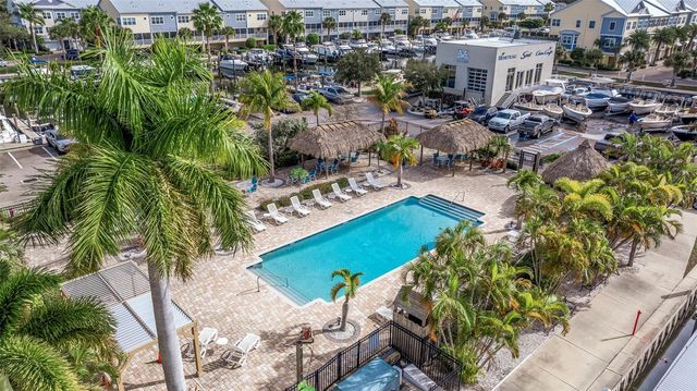 6064 MOORINGS DRIVE S, St Petersburg, FL 33712