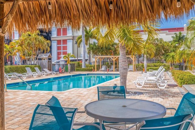 6064 MOORINGS DRIVE S, St Petersburg, FL 33712