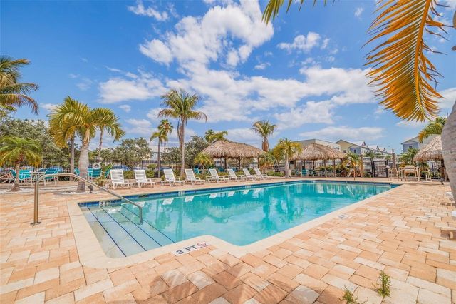 6064 MOORINGS DRIVE S, St Petersburg, FL 33712