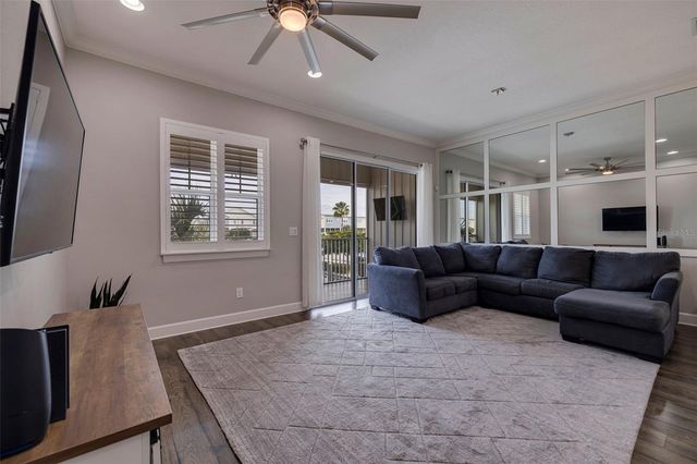 6064 MOORINGS DRIVE S, St Petersburg, FL 33712