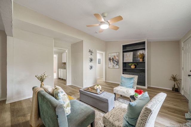 167 Bangor, San Antonio, TX 78228