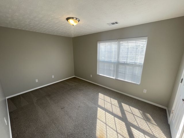 2872 Creekbend Dr, Nashville, TN 37207