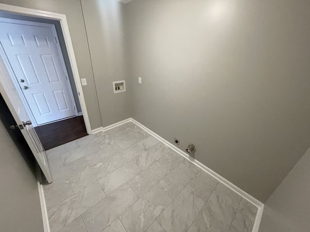 2872 Creekbend Dr, Nashville, TN 37207