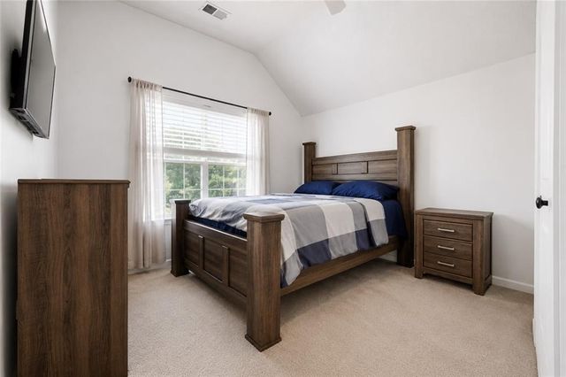 322 Lochmill Court, Loganville, GA 30052