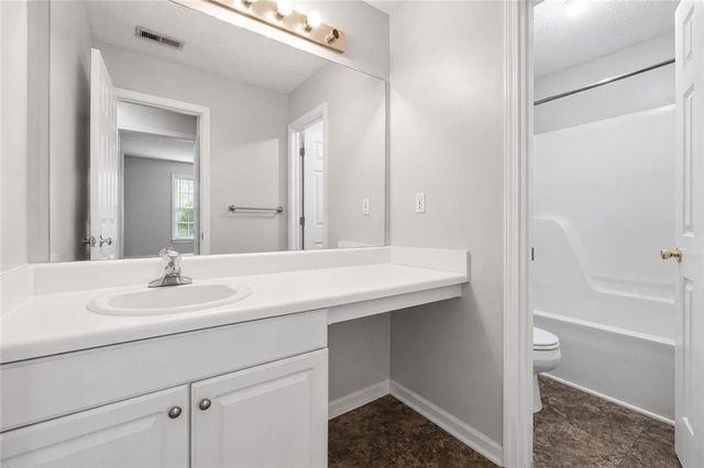 322 Lochmill Court, Loganville, GA 30052