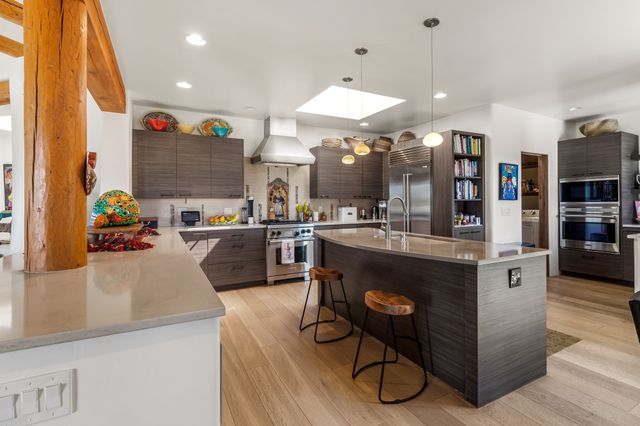 2558 Atalaya Hill Trail, Santa Fe, NM 87505