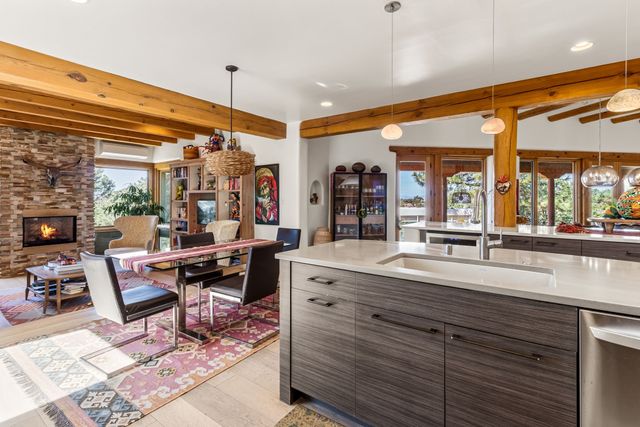 2558 Atalaya Hill Trail, Santa Fe, NM 87505