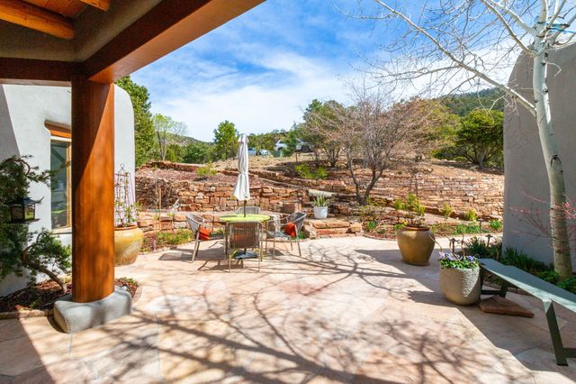 2558 Atalaya Hill Trail, Santa Fe, NM 87505