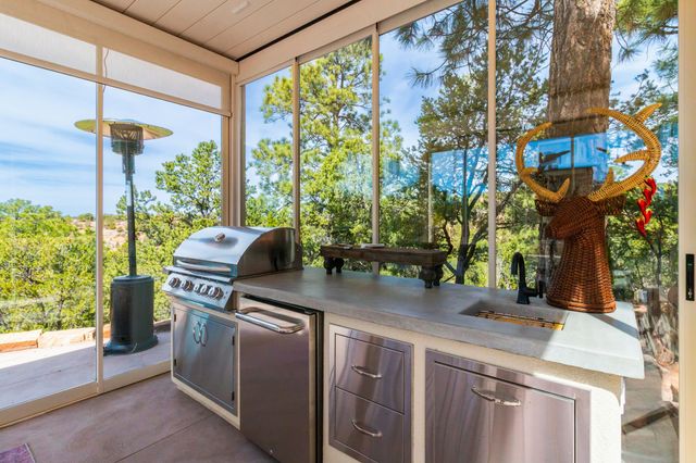 2558 Atalaya Hill Trail, Santa Fe, NM 87505