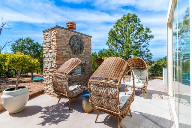 2558 Atalaya Hill Trail, Santa Fe, NM 87505