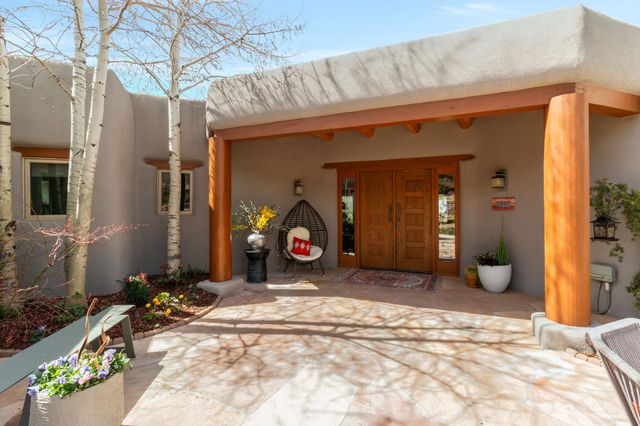 2558 Atalaya Hill Trail, Santa Fe, NM 87505