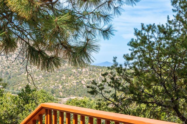 2558 Atalaya Hill Trail, Santa Fe, NM 87505