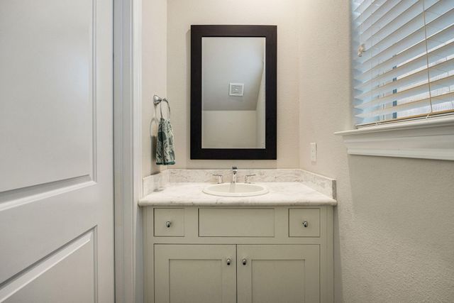 1519 Birdsall Street, Houston, TX 77007