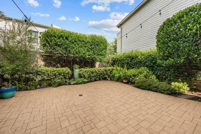 1519 Birdsall Street, Houston, TX 77007