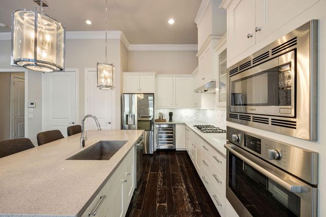 1519 Birdsall Street, Houston, TX 77007