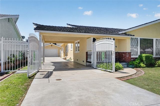 9470 9472 Foster, Bellflower, CA 90706