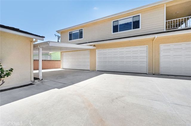 9470 9472 Foster, Bellflower, CA 90706