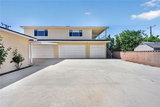 9470 9472 Foster, Bellflower, CA 90706