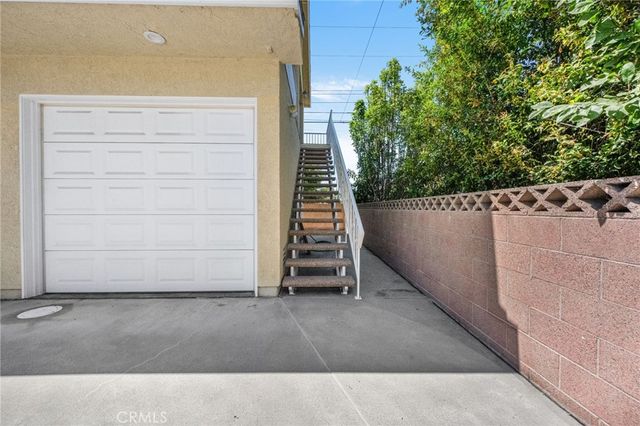 9470 9472 Foster, Bellflower, CA 90706