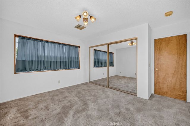 9470 9472 Foster, Bellflower, CA 90706