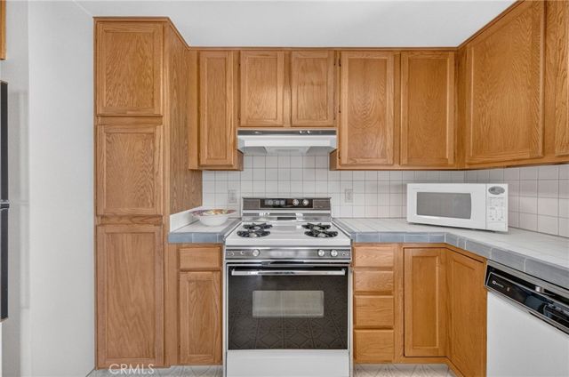 9470 9472 Foster, Bellflower, CA 90706