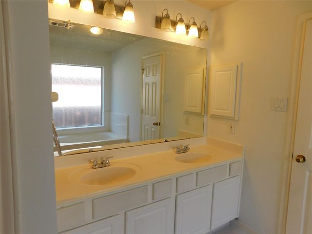 3702 Heritage Colony Drive, Missouri City, TX 77459