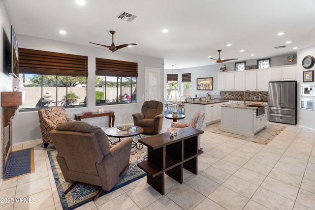 17932 W BROWNING Drive, Surprise, AZ 85374