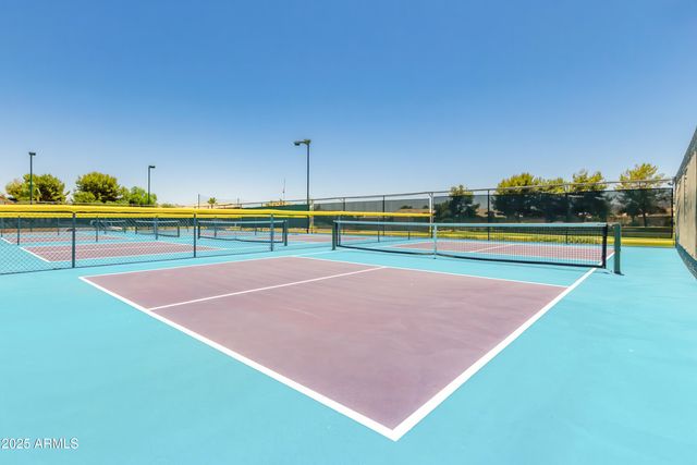 17932 W BROWNING Drive, Surprise, AZ 85374