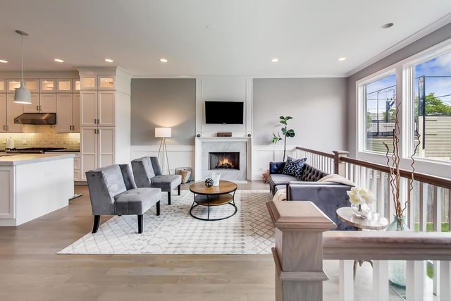 3625 N CAMPBELL Avenue, Chicago, IL 60618