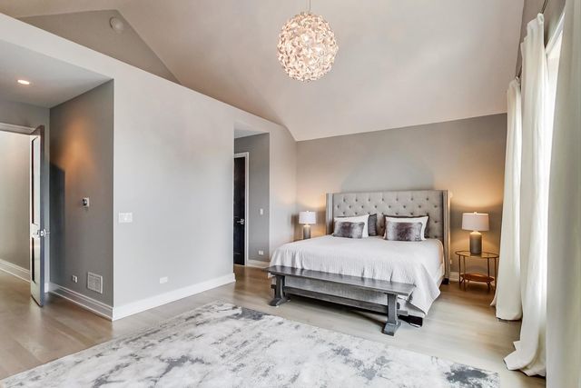 3625 N CAMPBELL Avenue, Chicago, IL 60618