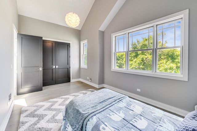 3625 N CAMPBELL Avenue, Chicago, IL 60618