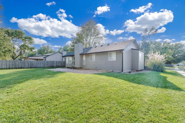 10701 W Harvest Ct., Wichita, KS 67212