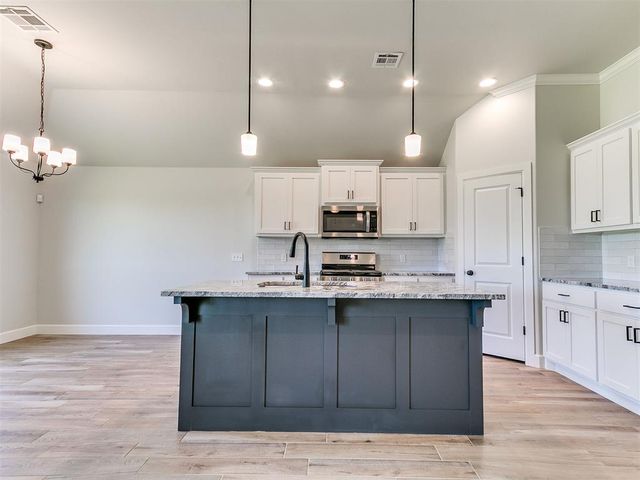 11833 NW 120th Street, Yukon, OK 73099