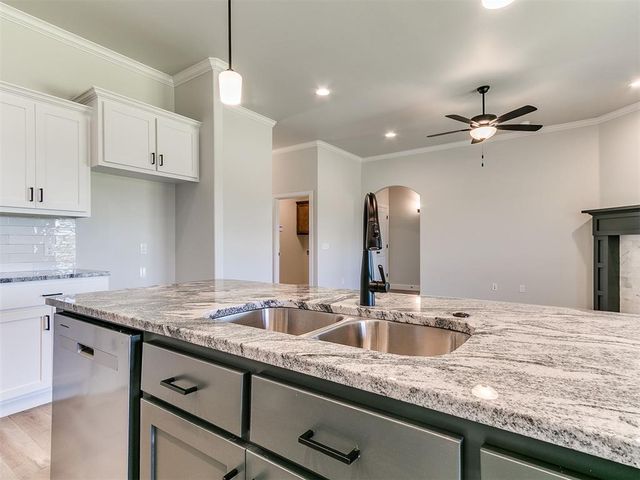 11833 NW 120th Street, Yukon, OK 73099