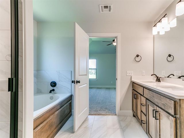 11833 NW 120th Street, Yukon, OK 73099