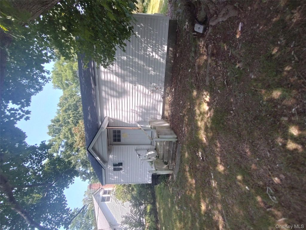121 Woodland Drive, Mastic Beach, NY 11951