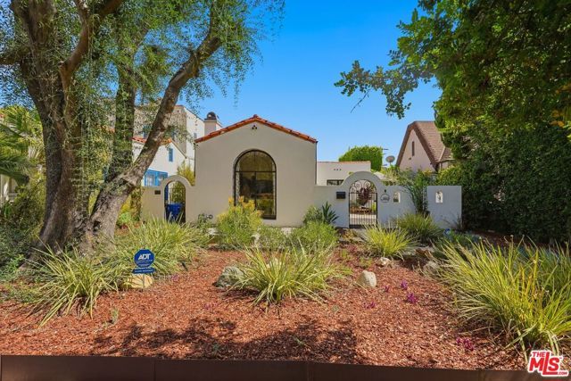 860 S Mullen Avenue, Los Angeles, CA 90005